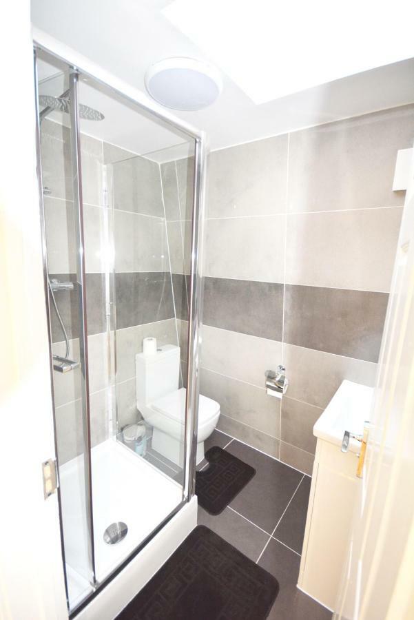 London Modern 4 Bedroom Apartment Exterior foto