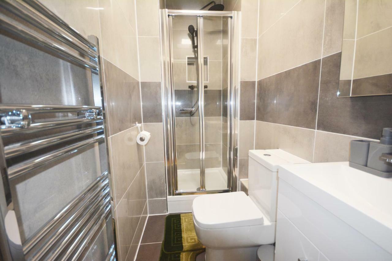 London Modern 4 Bedroom Apartment Exterior foto