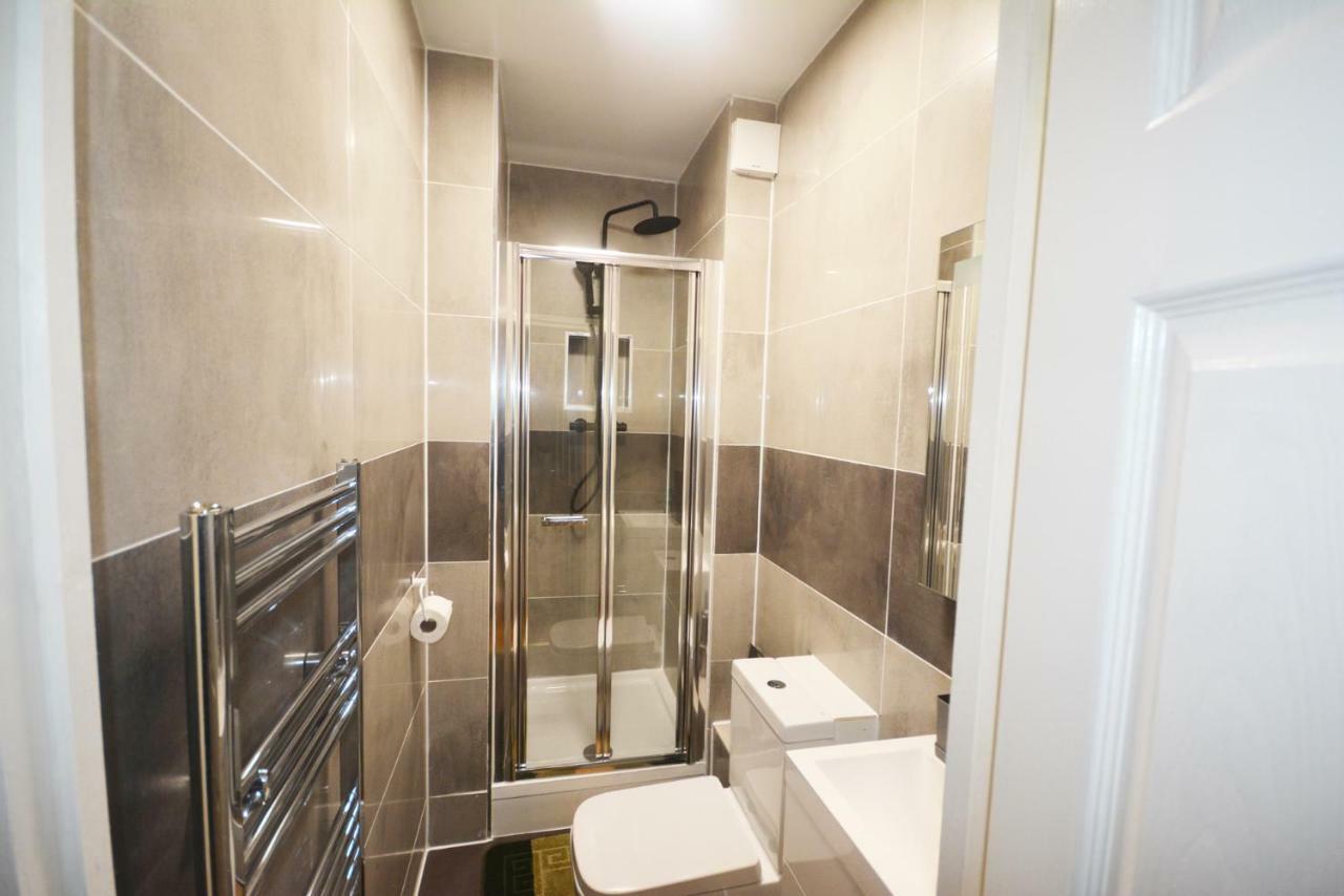 London Modern 4 Bedroom Apartment Exterior foto